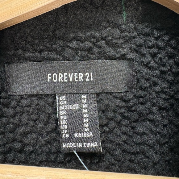 Forever 21 Faux Leather Sherpa Lined Moto Jacket Size Medium - Picture 9 of 10